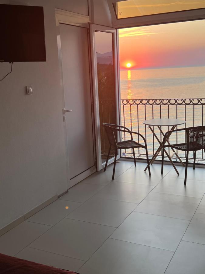 Apartments Stuart Utjeha Zewnętrze zdjęcie